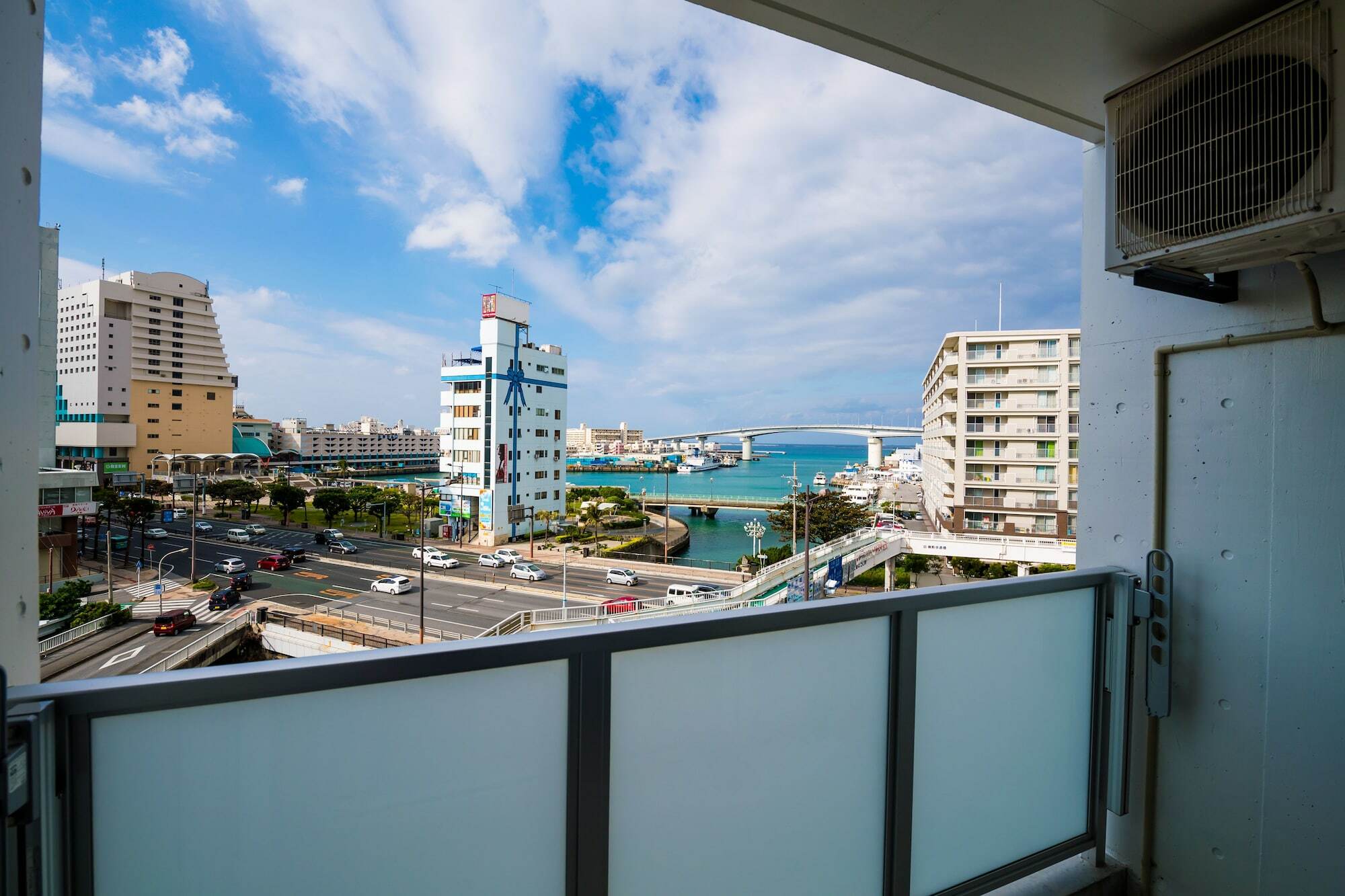 Little Island Okinawa Tomari Aparthotel Exterior foto